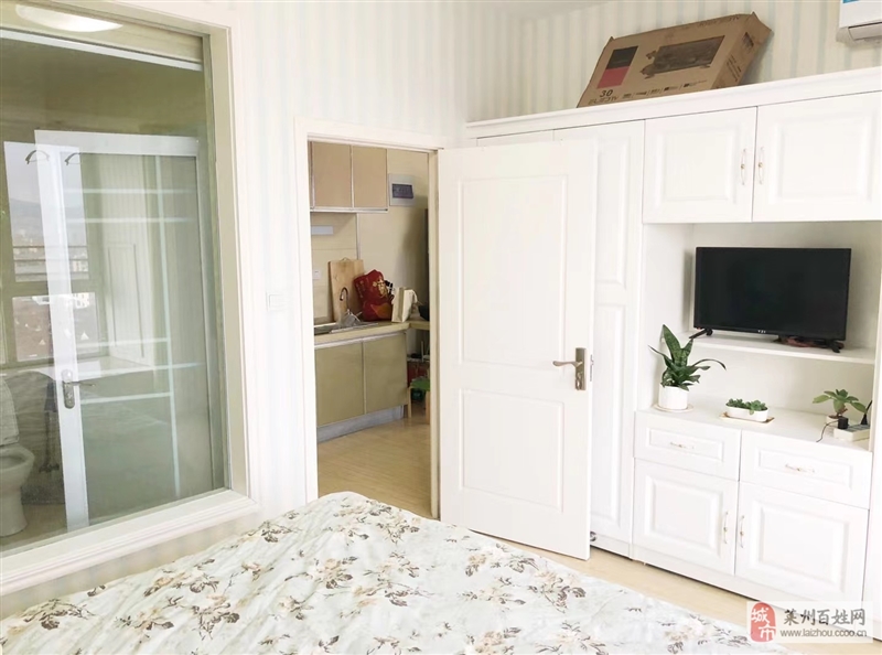 翔龙云海新房首租!1室1厅1卫2400元/月