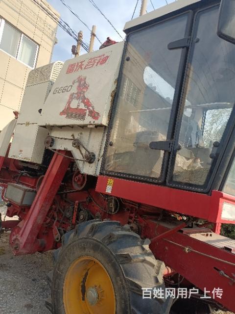 福田60收割机