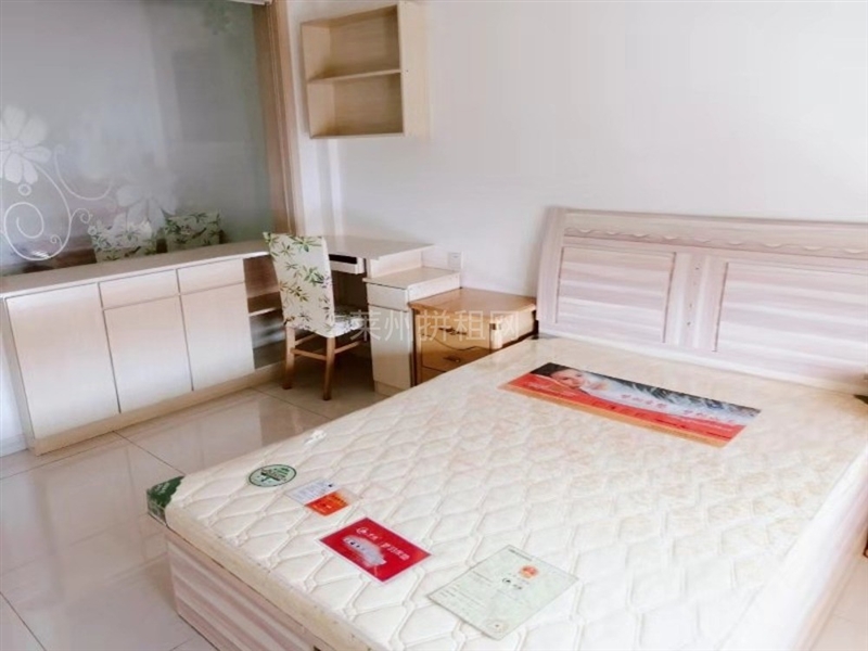 科技广场附近,怡和花园,精装修,带家具家电,拎包入住