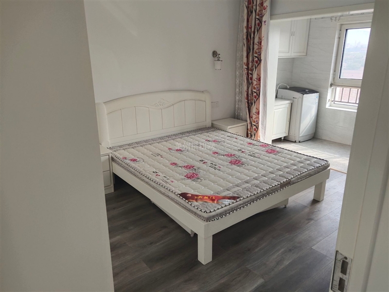 城南,短租,文昌建材附近,精装电梯洋房,带家具家电