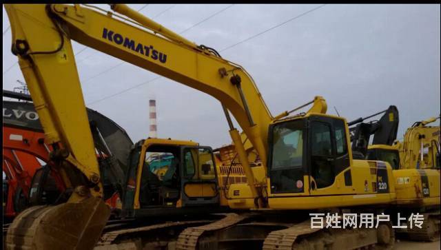 低价出售原装小松200、220、240等二手挖掘机