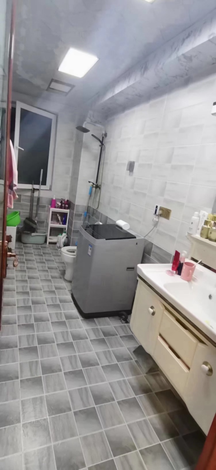 出租城南电梯精装两室