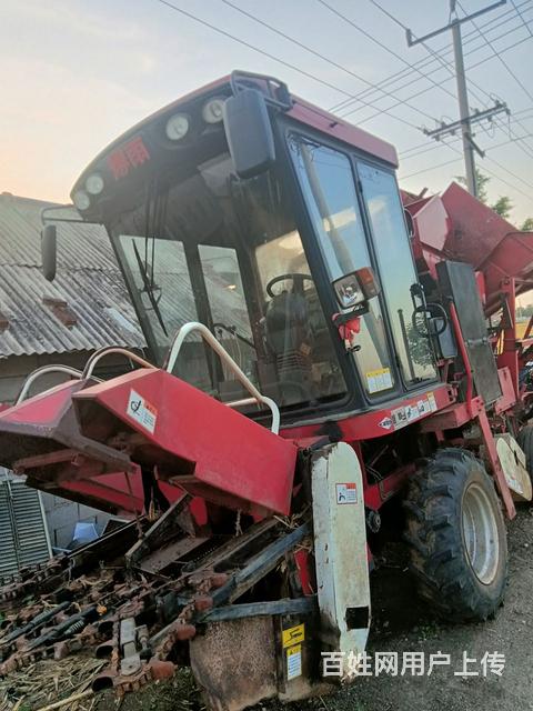 精品春雨二行玉米收割机