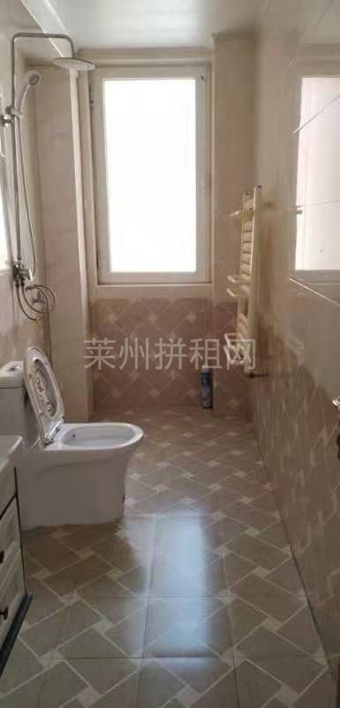 城南,一楼带院,精装修,带家具家电,拎包入住