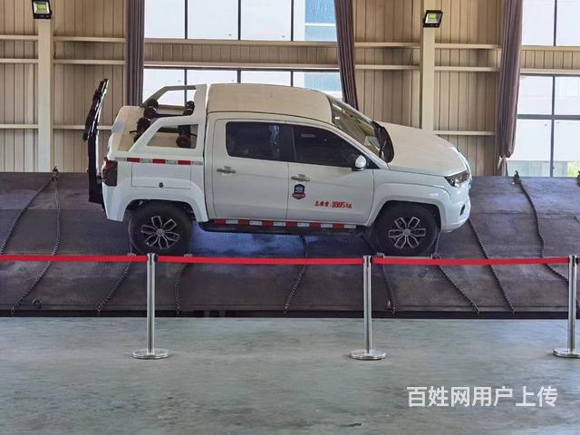 程力集团皮卡江铃清障车地库车小型拖车
