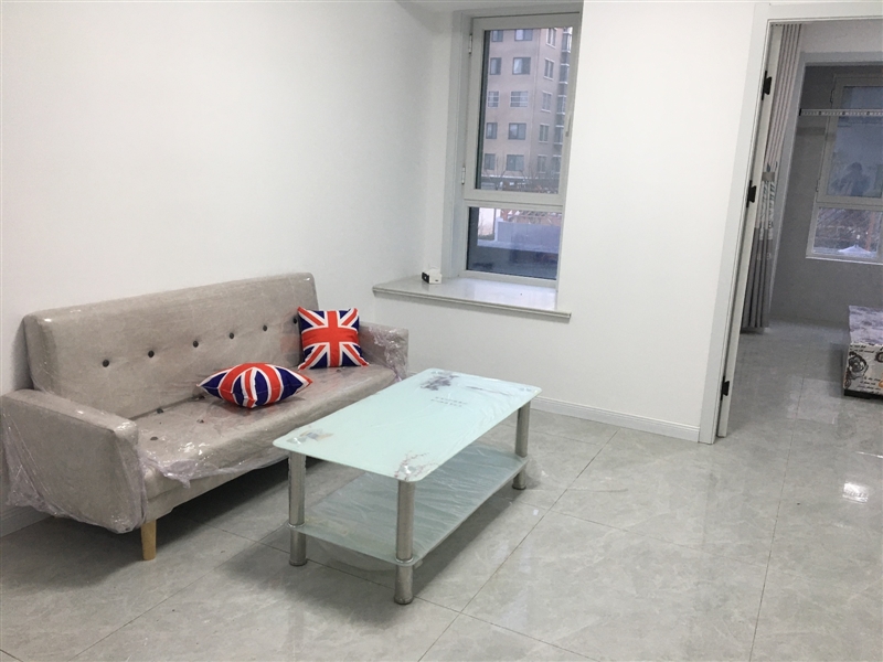 城南电梯新房一次未出租家具家电齐全