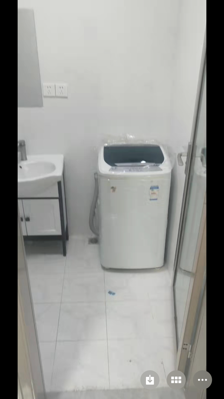 城南电梯新房一次未出租家具家电齐全