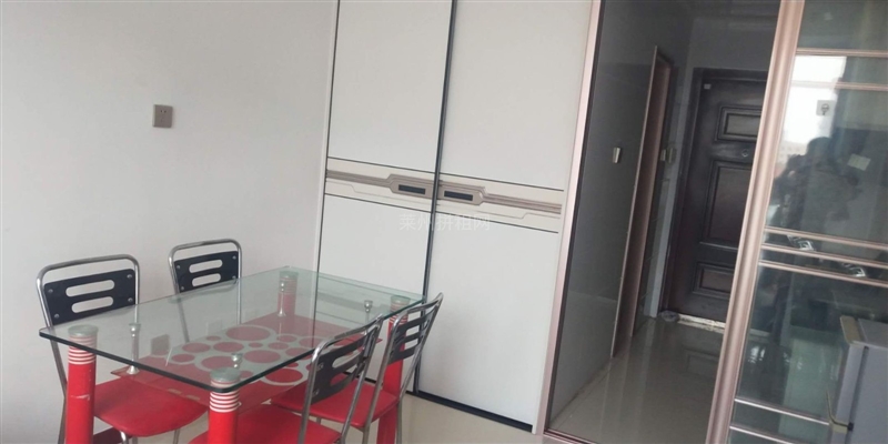 小区洋房公寓,电梯房安静,带家具家电,拎包入住