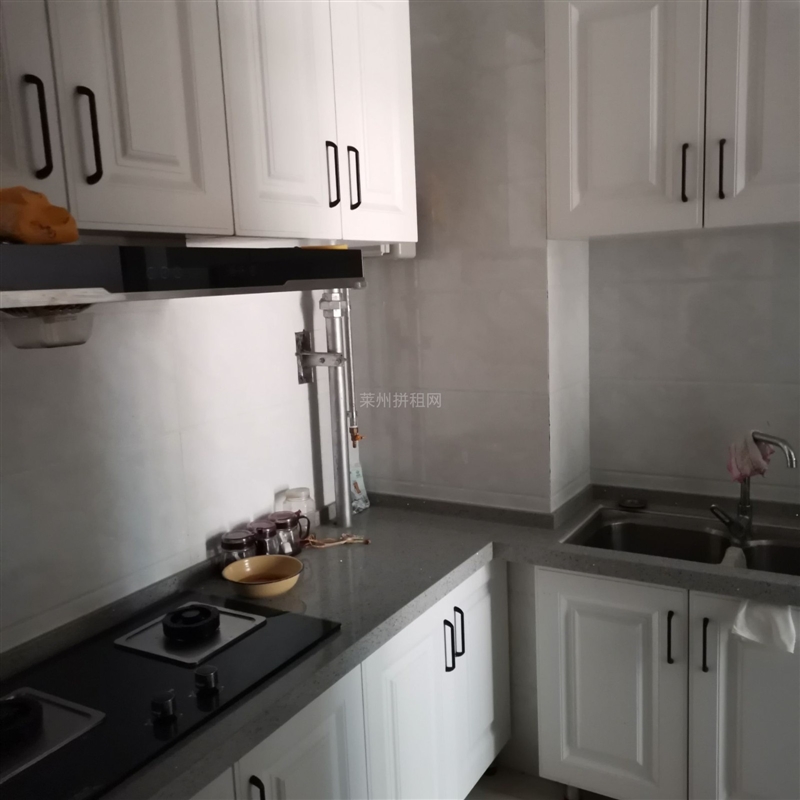 万通市场附近,滨河城高档小区,人车分流,电梯房,带家具家电,