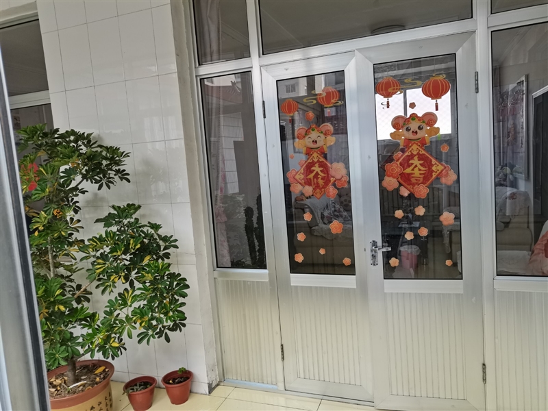 新一中路东,四间平房,独门独院