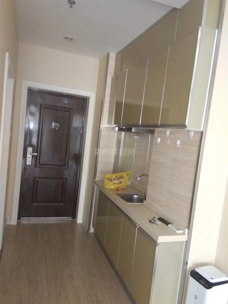 翔龙云海,精装电梯房,带家具家电,拎包入住