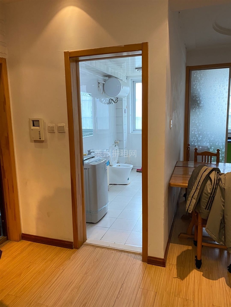 大润发附近,精装低楼层,带家具家电,拎包入住