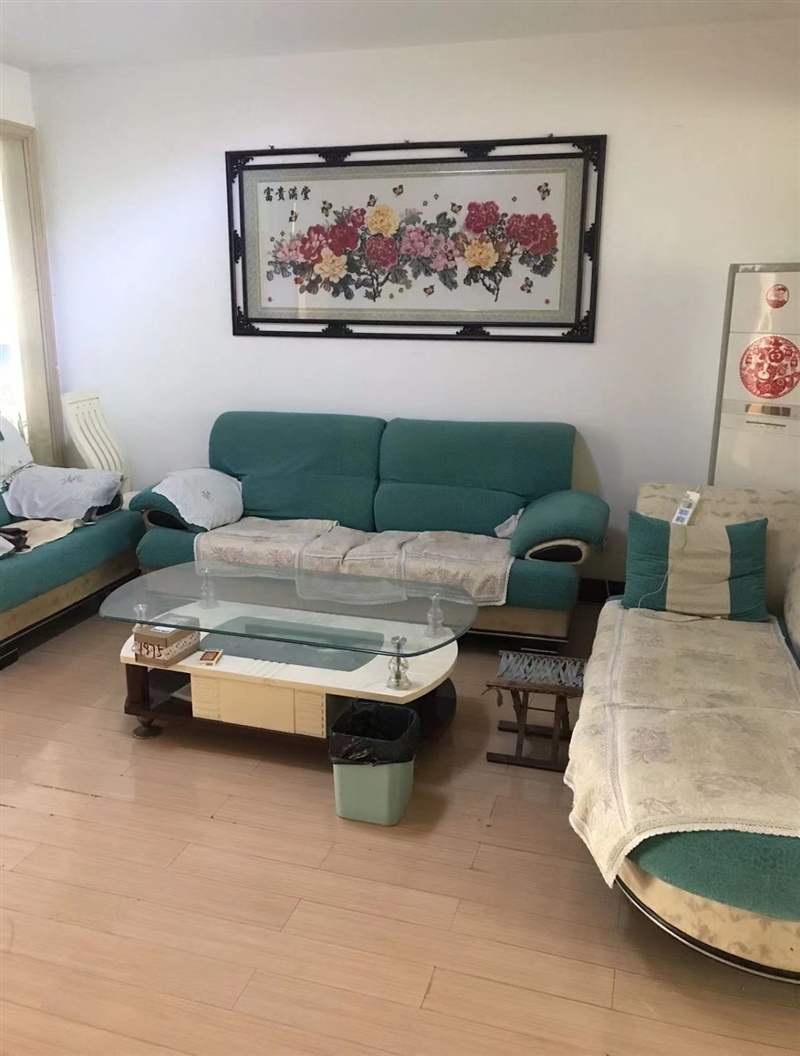 开发区乐苑小区4楼,精装,家具家电齐全