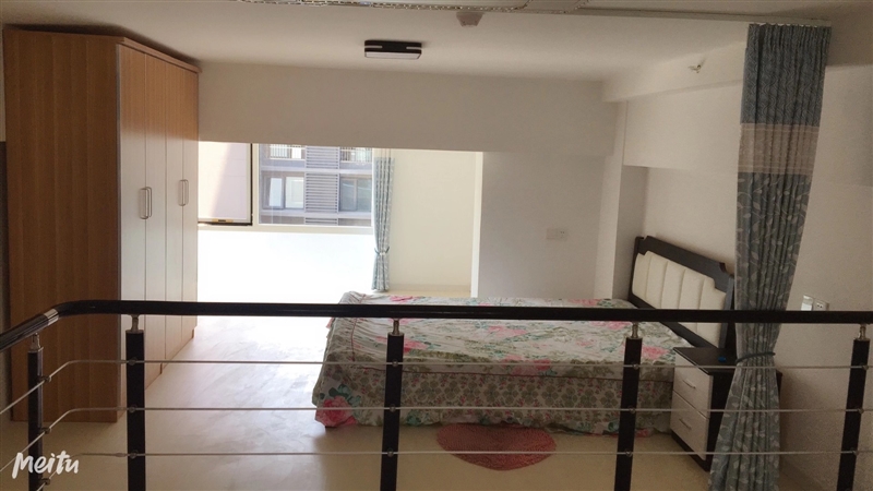 瑞莱城市广场复式公寓A坐