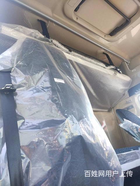 出售一台新车汕德卡牵引车 540马力国五库存