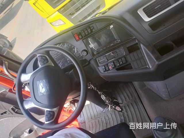 出售一台新车汕德卡牵引车 540马力国五库存
