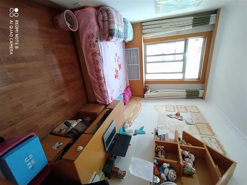 学区房急售 南靠学校 北邻广场