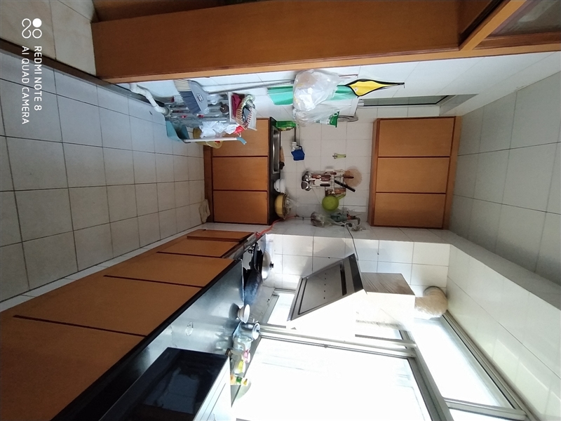 学区房急售 南靠学校 北邻广场