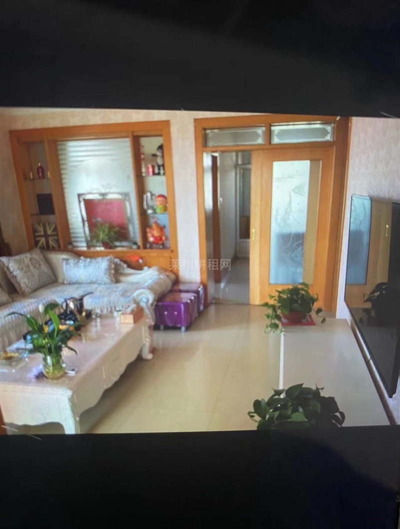 市中心利群对面,府西街,精装修,带家具家电,拎包入住