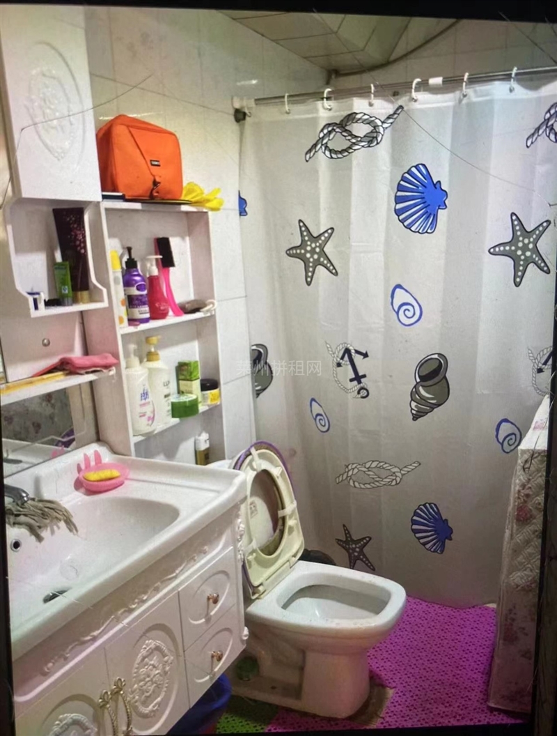 市中心利群对面,府西街,精装修,带家具家电,拎包入住