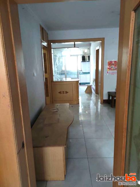 00119出租 市区低价位 低楼层三室两厅,拎包入住