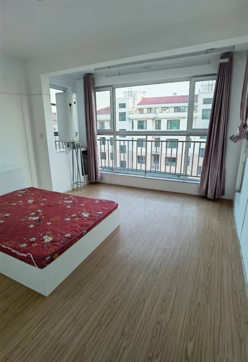 市中心,翔龙云海,住宅电梯房,带家具家电,拎包入住