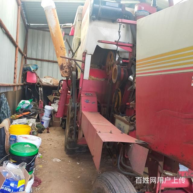 福田雷沃GE40小麦收割机