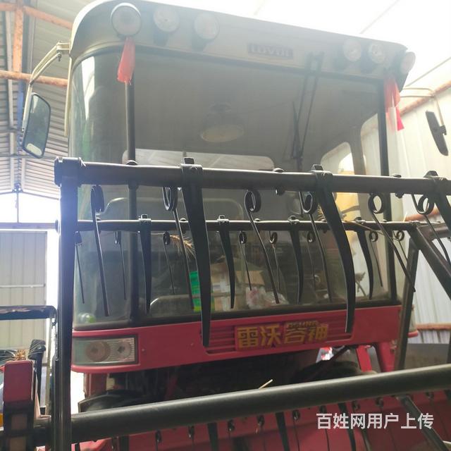 福田雷沃GE40小麦收割机