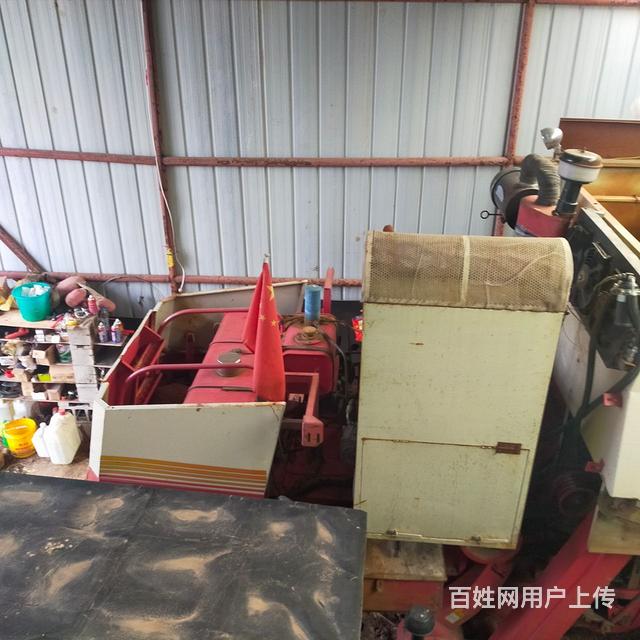 福田雷沃GE40小麦收割机