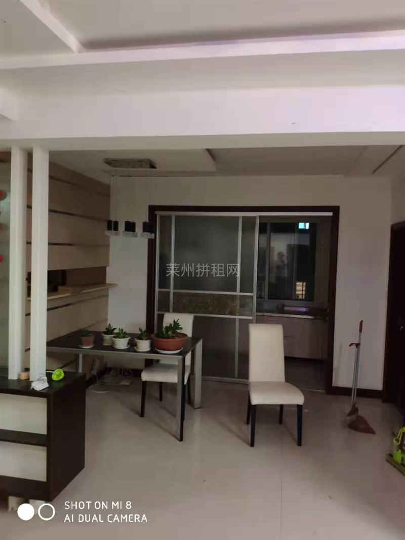 双语附近,精装修,带家具家电,拎包入住,带一个大平方小房