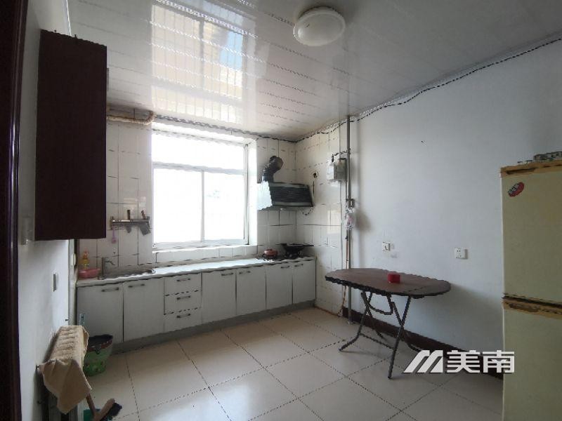 3文峰中学学区,文泉花园3楼,学位未用,卫生间带窗