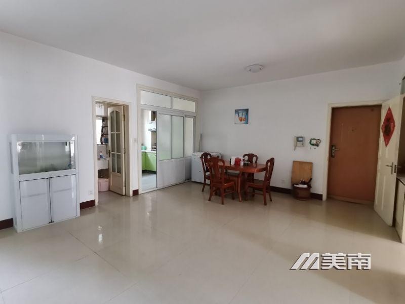 3文峰中学学区,艺苑小区,三卧朝阳,全明户型,仅售55万