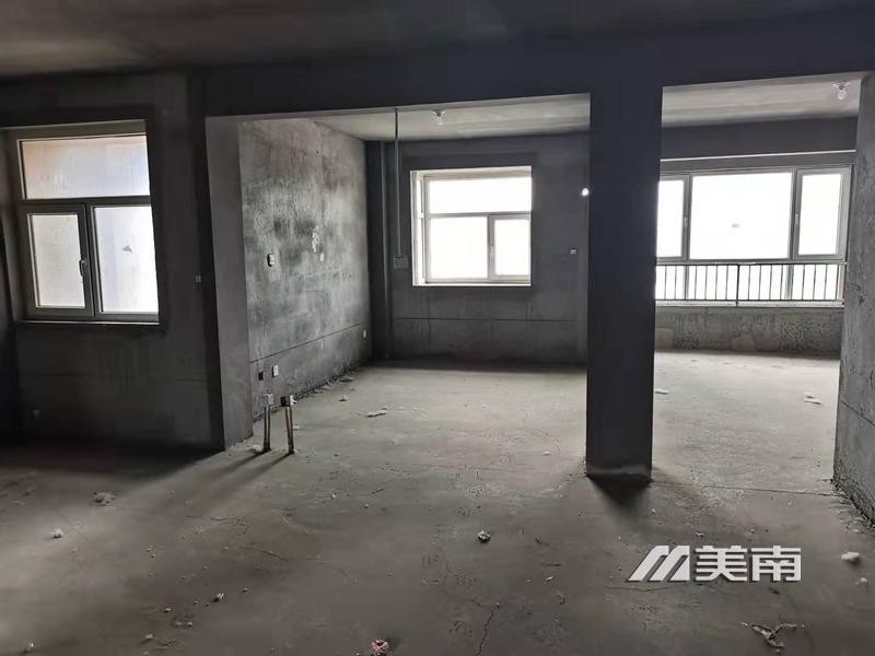 3安邦名人家园电梯9楼,带小房带车位,全明户型