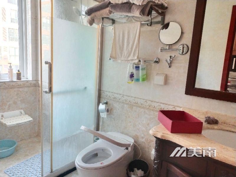 3安邦公寓步梯三楼,家电一应俱全,因换房诚心出售