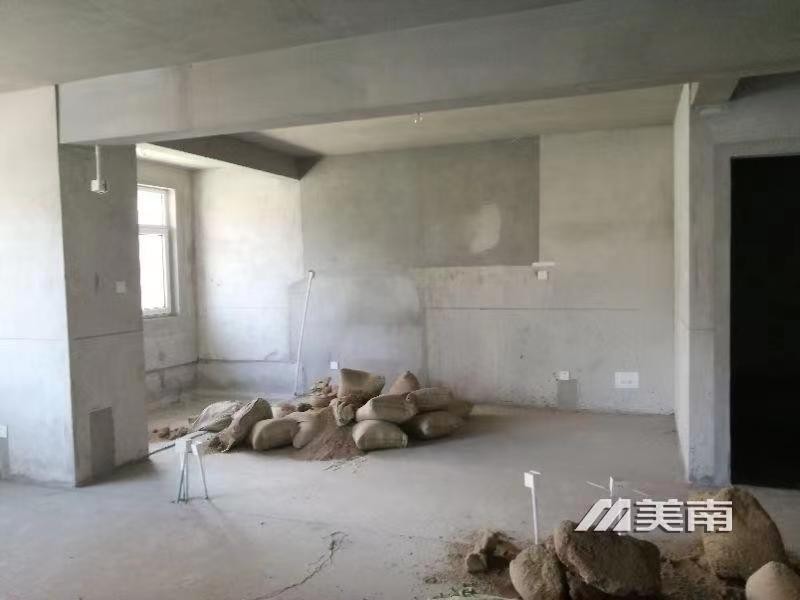 3文锦苑电梯,毛坯三室两卫,仅售69万8