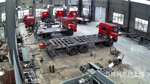 东风T5后八轮挖机平板拖车 价格