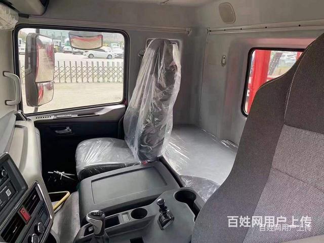 东风T5后八轮挖机平板拖车 价格