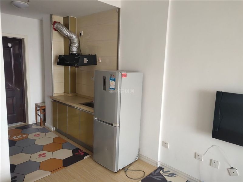 可短租,市中心,利群斜对面,电梯房,带家具家电,拎包入住