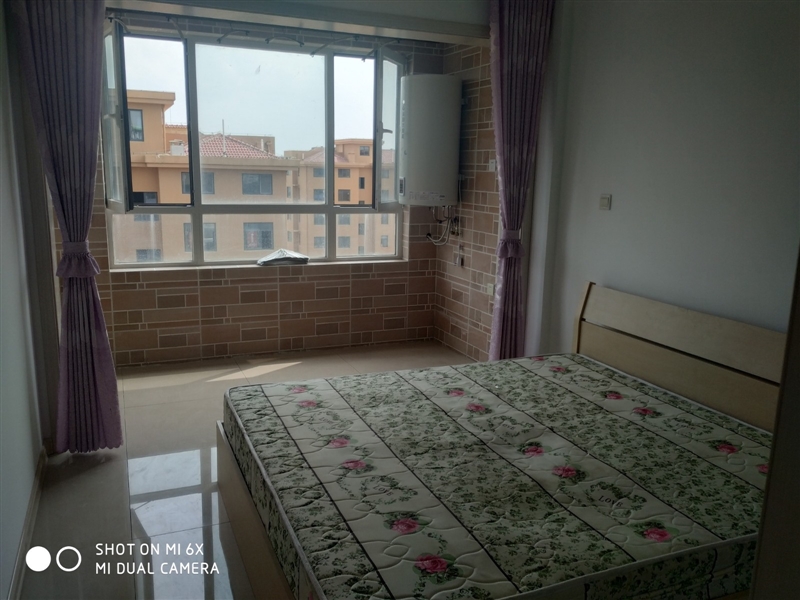 文泉学校附近,两室两厅精装电梯房,家具家电齐全,拎包入住