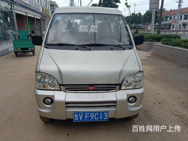 个人一手车.全部原车漆.带空调.8座.