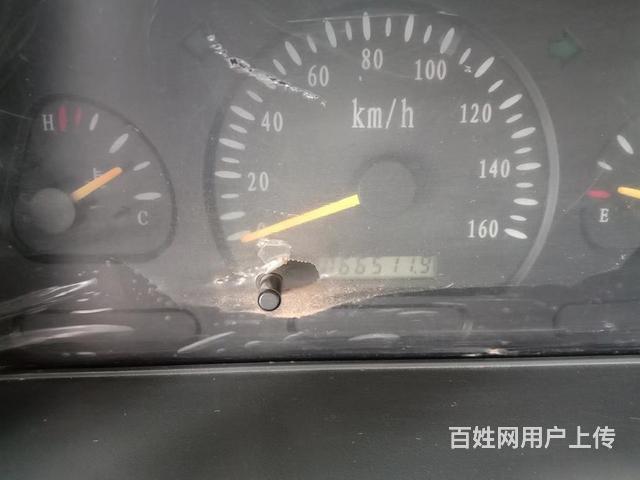 个人一手车.全部原车漆.带空调.8座.