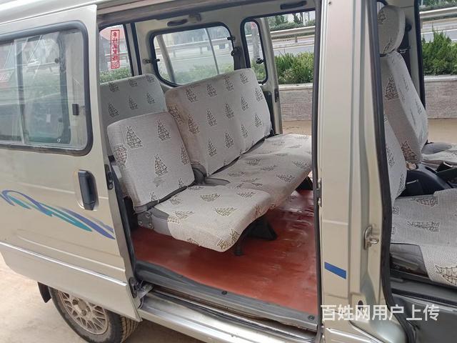 个人一手车.全部原车漆.带空调.8座.