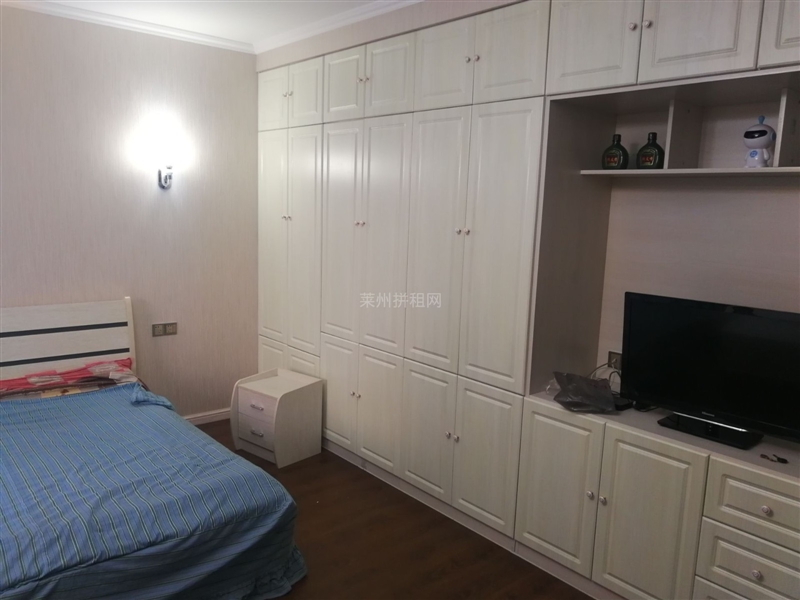 领海公馆,精装电梯房,独立厨房,带家具家电,拎包入住