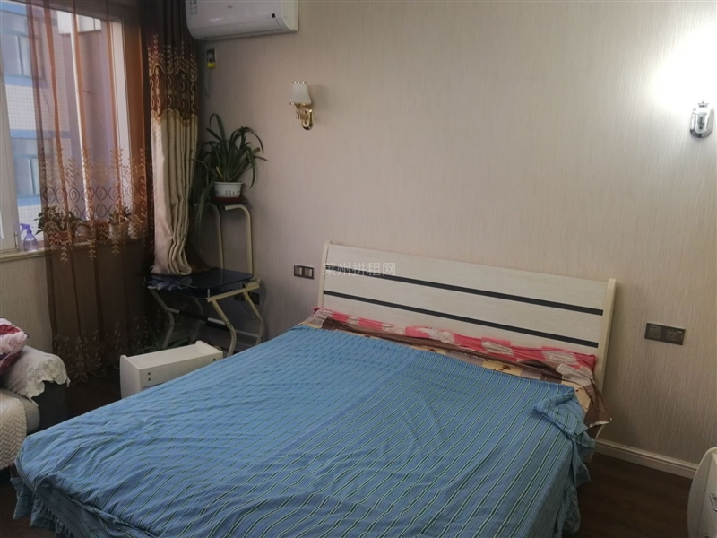 领海公馆,精装电梯房,独立厨房,带家具家电,拎包入住