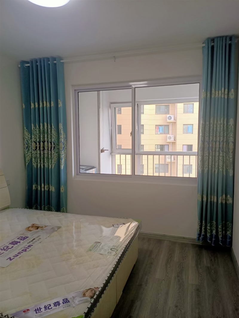 世纪华府,电梯房,有车位单租,带家具家电,拎包入住