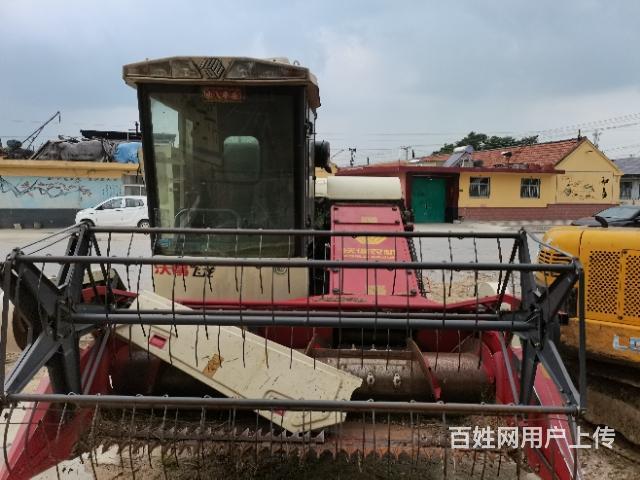 18年沃得飞龙履带收割机