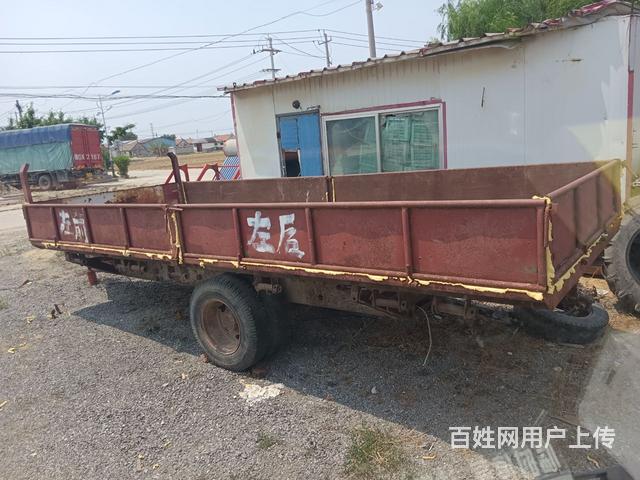 转让拖拉机自卸拖盘2辆