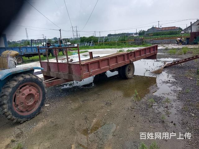转让拖拉机自卸拖盘2辆