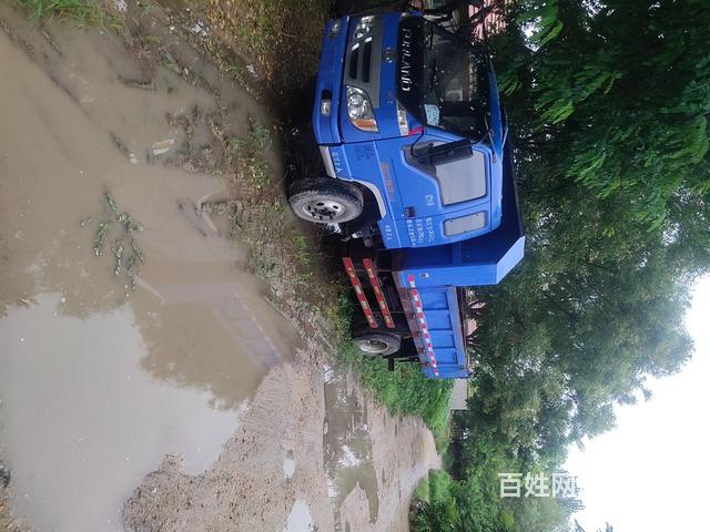 时代金刚 自卸车