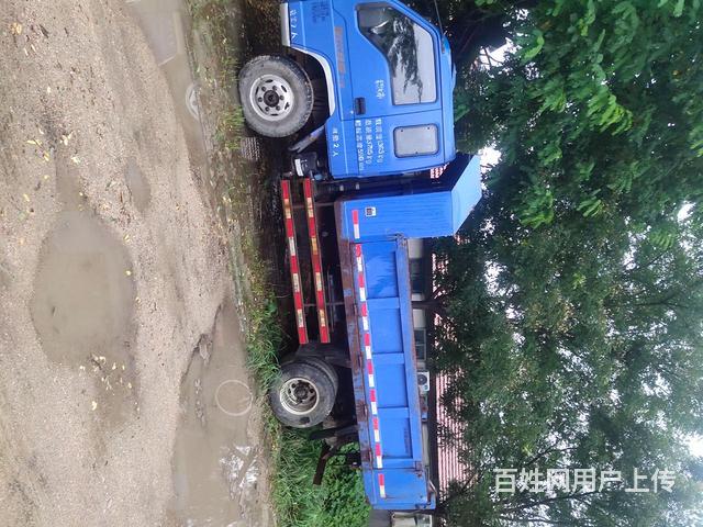 时代金刚 自卸车